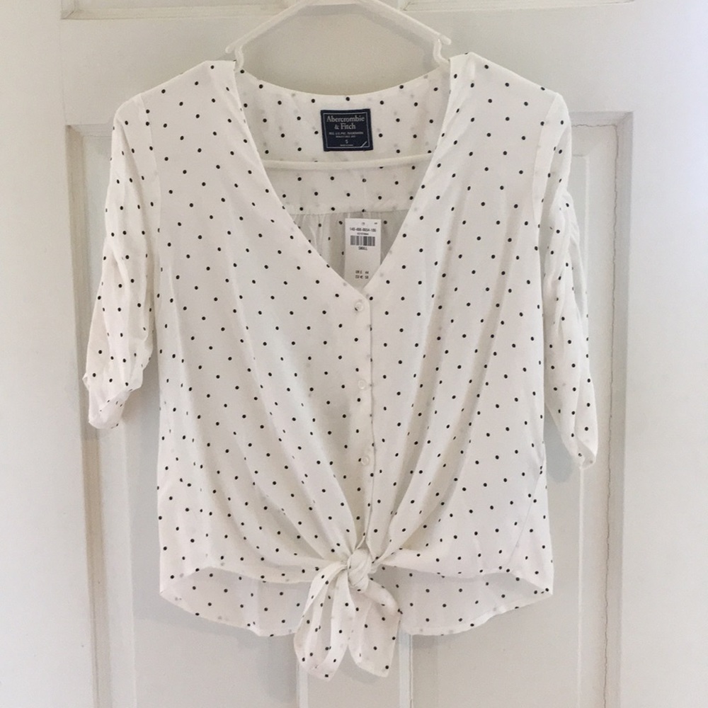 Abercrombie & Fitch tie front polka dot blouse
